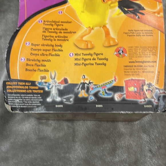 Looney Tunes Back In Action Tweety Bird Chompin Stretch Monster & Mini Figure - Picture 6 of 9